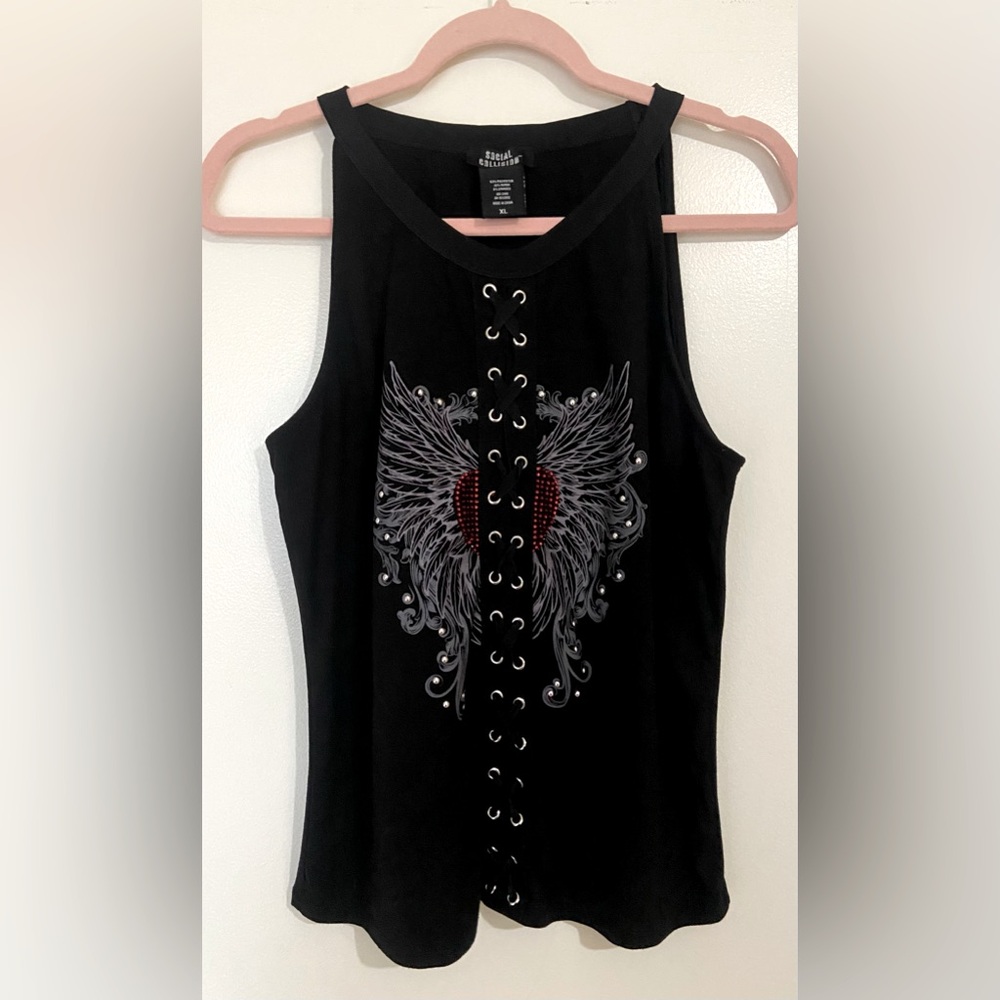 Front Style Lace Black Tank Top With Rhinestone Heart and  Wing Graphic